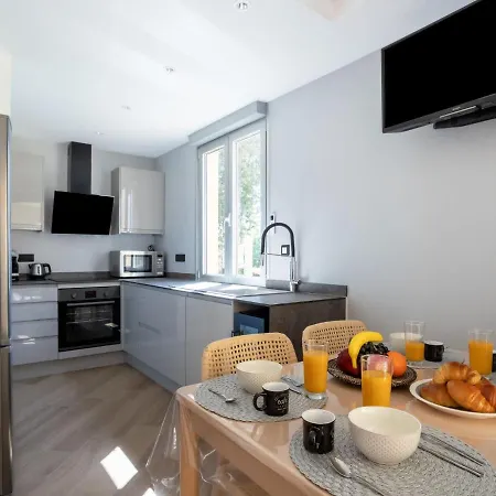 La Calypso By Interhome דירה קבלייר-סור-מר